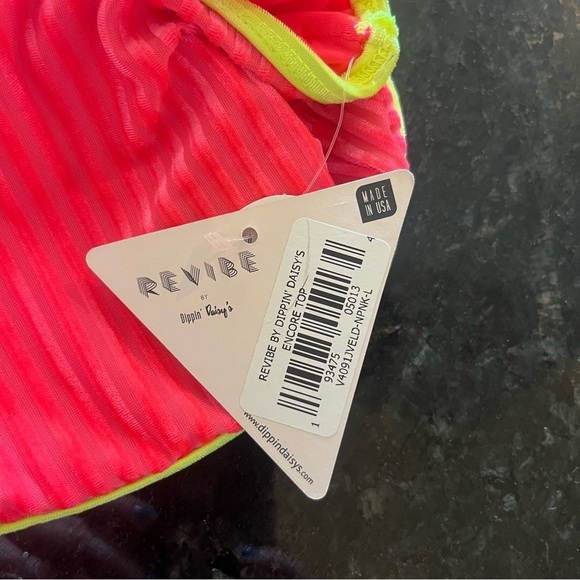 Dippin’ Daisy’s ReVibe Neon Pink Encore Velvet Bandeau Velvet Bikini Top Large - Picture 11 of 12